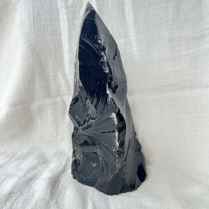 natural black obsidian volcanic rock SiO2 + MgO, Fe3O4 root chakra muladhara black crystals protection home decor boho chic