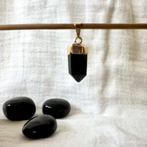 natural black obsidian pendant set in gold plate natural crustal jewellery online crystal shop New Zealand volcanic glass lava necklace