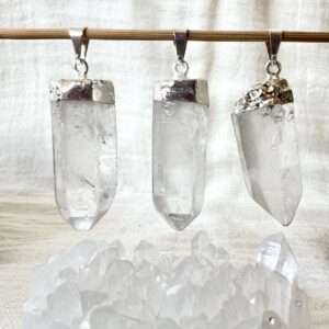 Alternative view of Quartz pendant