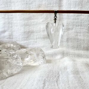 clear quartz crystal necklace angel protection crown chakra sahasrara natural crystal divine energy