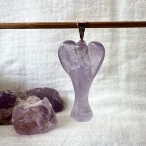 amethyst angel pendant necklace natural purple quartz crystal jewellery SiO2 with manganese sahasrara crown chakra ajna third eye chakra New Zealand crystal shop