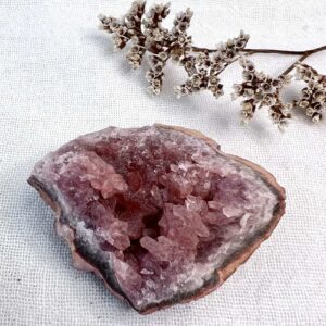 pink amethst cluster natural pink crystal quartz SiO2 heart chakra anahata crystal shop New Zealand