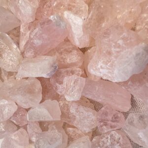 natural kunzite gemstones, uncut gems natural pink crystal heart chakra anahata natural stones