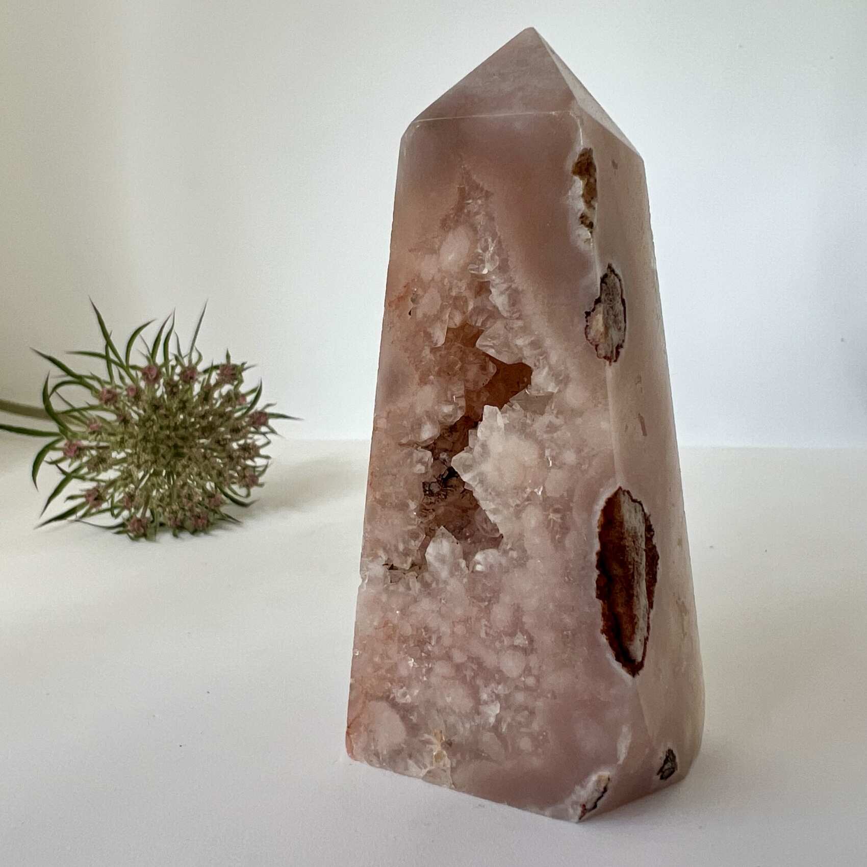 Pink amethyst obelisk - Image 3