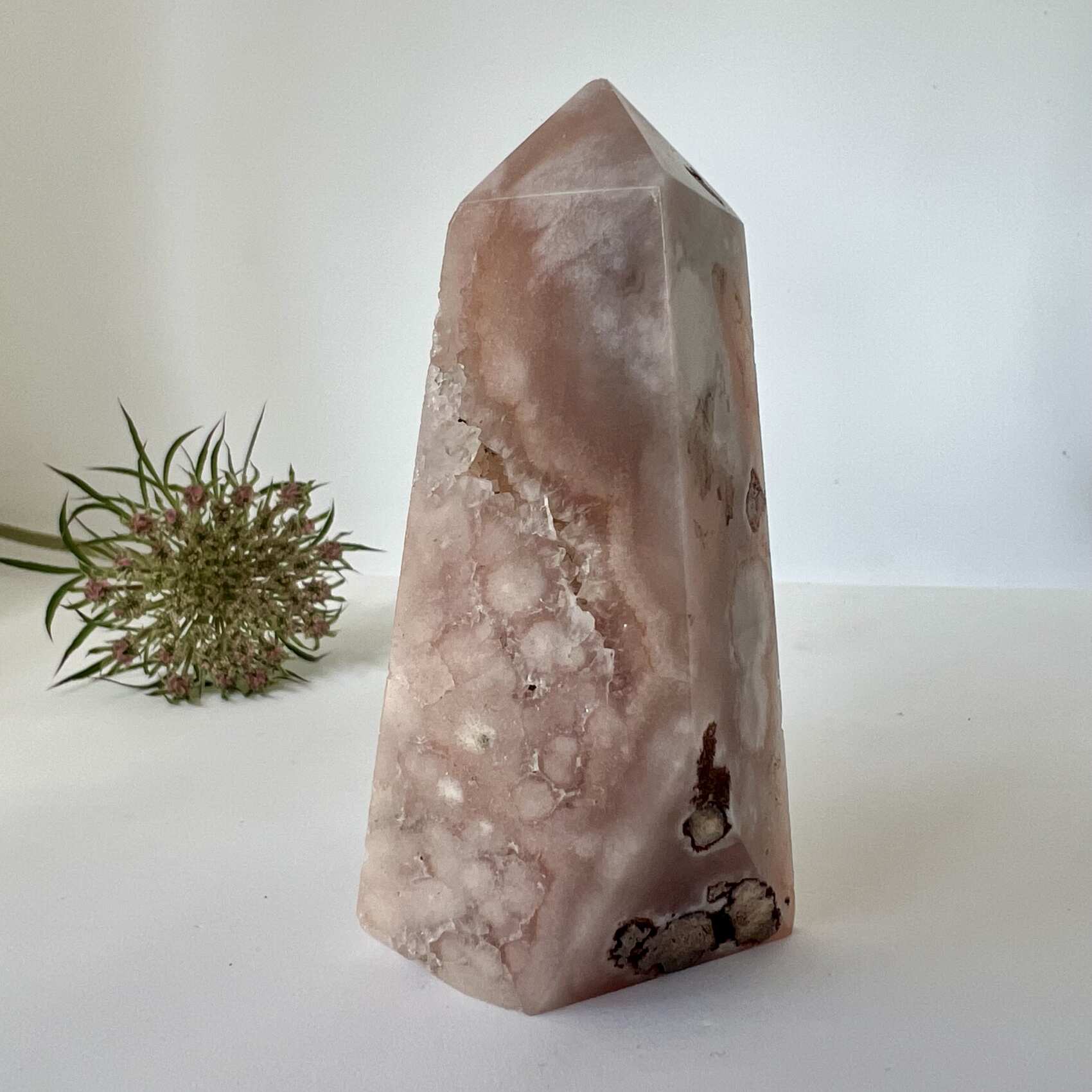 Pink amethyst obelisk - Image 4