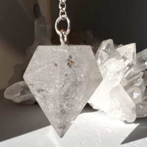 clear quartz pendulum natural crystal healing NZ energy cleansing crystals chakra crystals NZ meditation stones spiritual gifts NZ Aotearoa