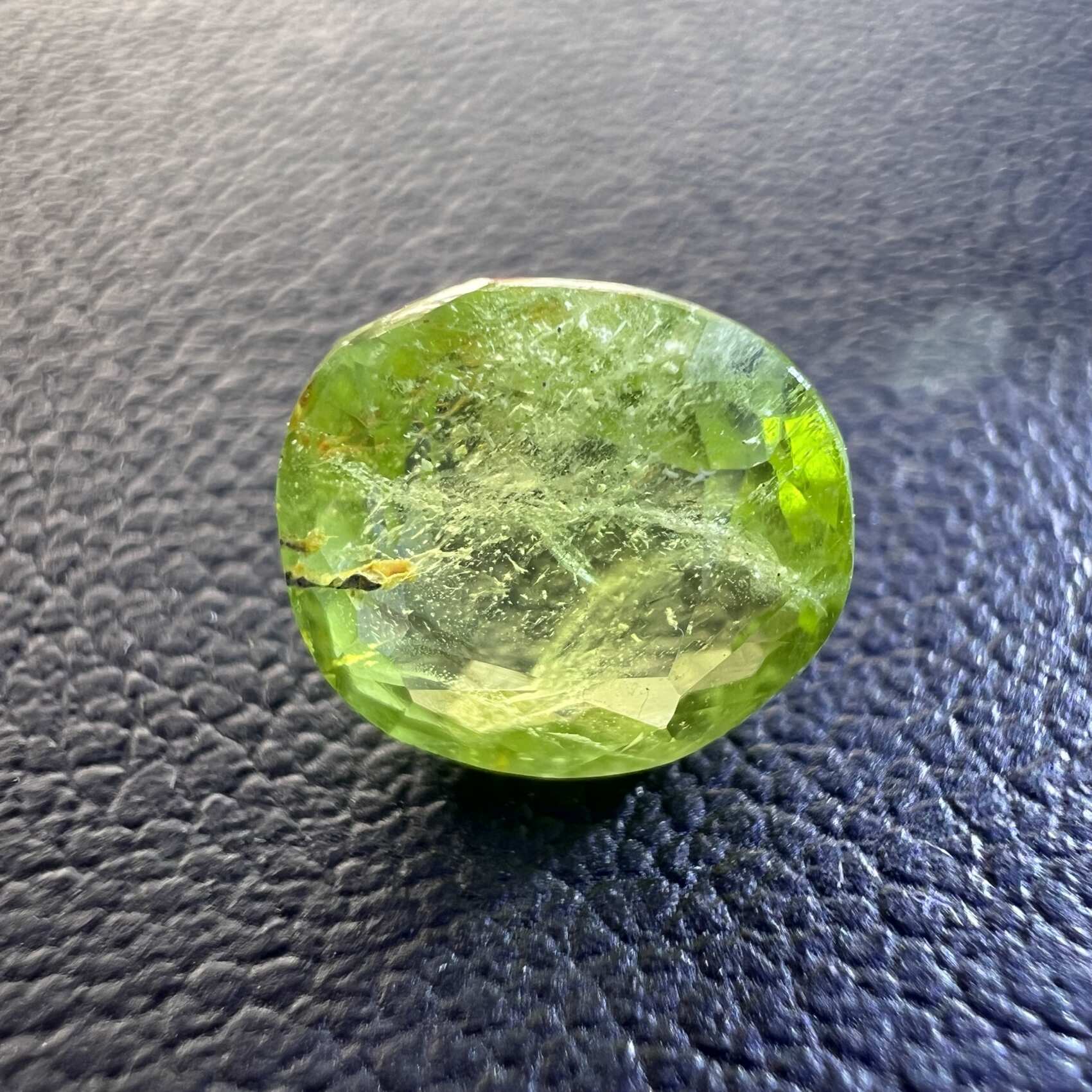 peridot facet cut gemstone jewellery crystal healing NZ energy cleansing crystals chakra crystals NZ meditation stones spiritual gifts NZ Aotearoa