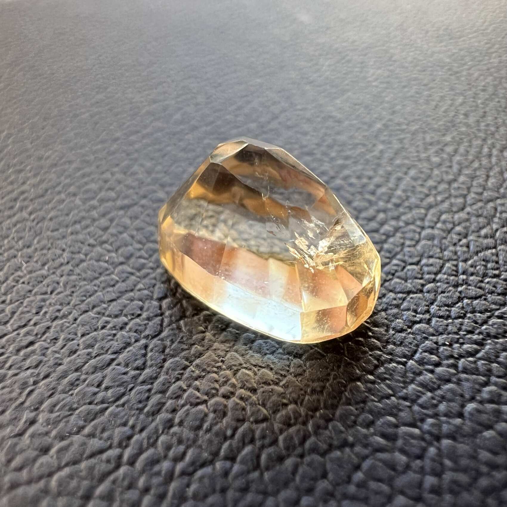 Citrine gemstone - Image 5