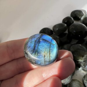 Labradorite - Image 3