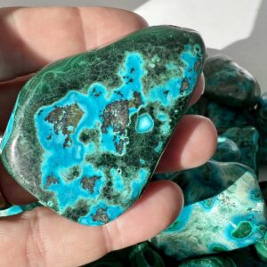 Malachite and chrysocolla freeform - Image 5