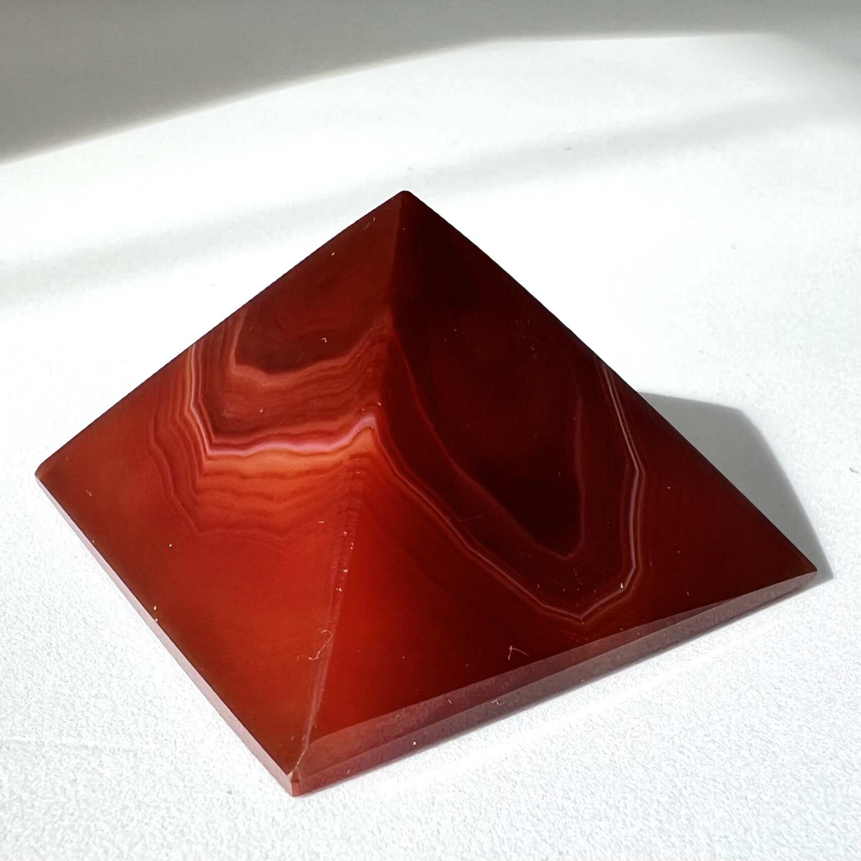 Agate pyramid - Image 3